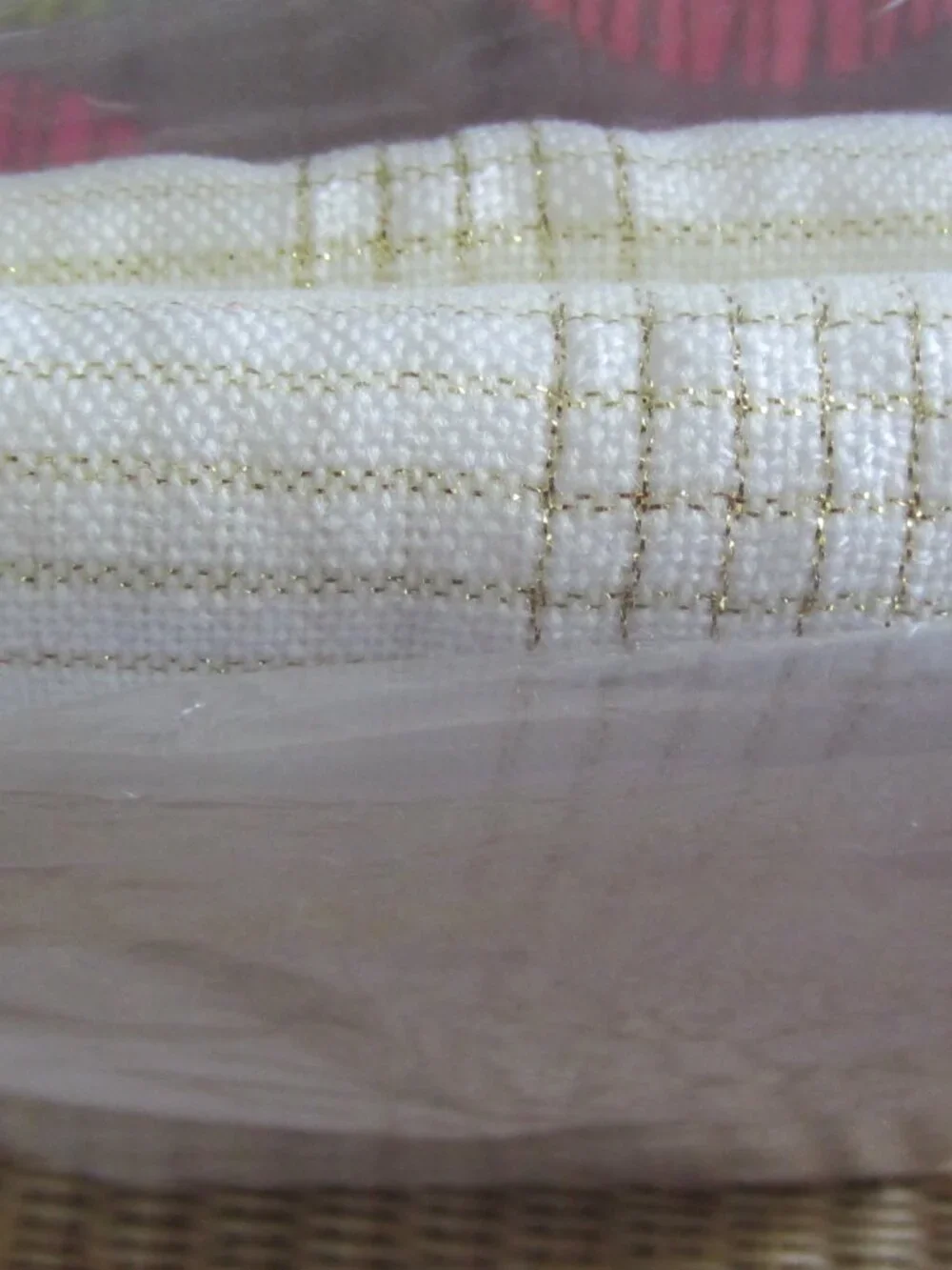 Avon nwt tablecloth